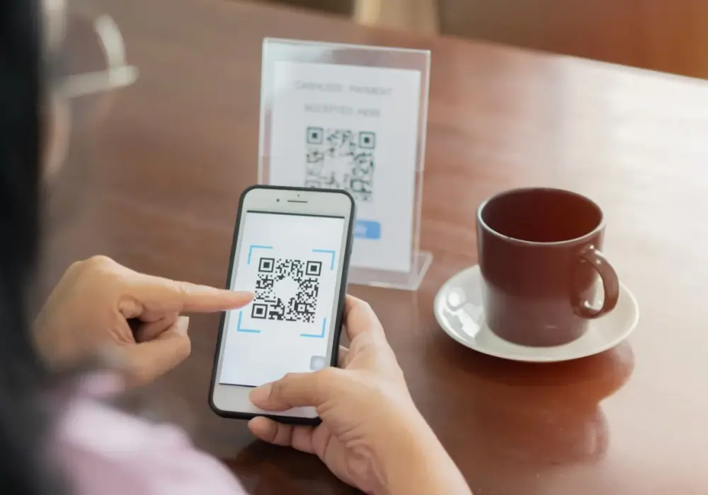 Jak zeskanować kod QR ze zdjęcia? iPhone i Android