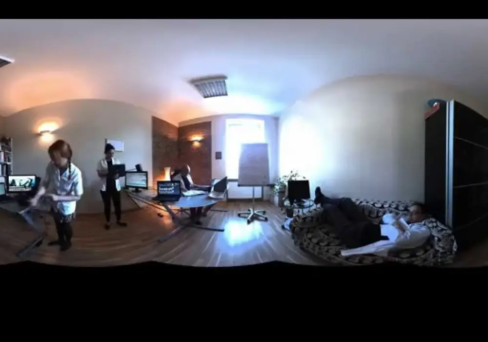 Jak oglądać filmy VR na telefonie i cieszyć się niesamowitym doświadczeniem