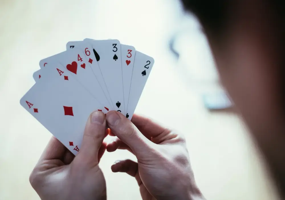 Jak grać w grę w 5 kart? Kompletny poradnik