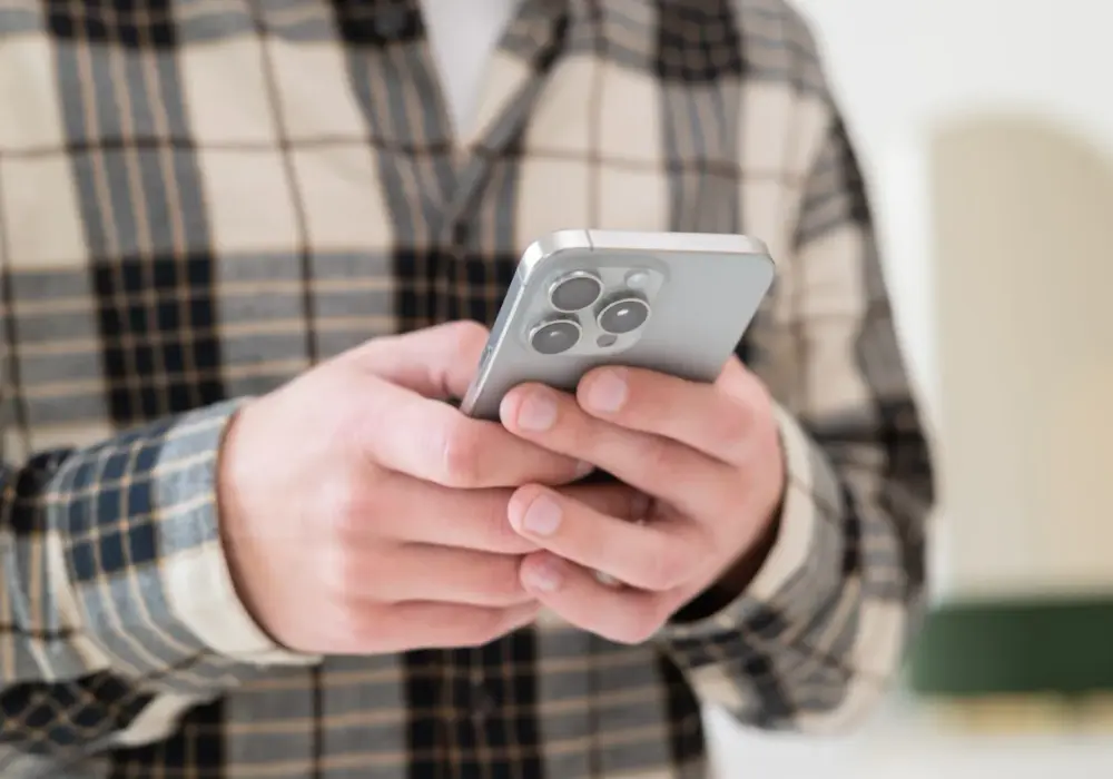 Skasowane SMS-y - Jak je odzyskać na Androidzie i iPhonie?