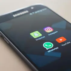 Jak zrobić, aby aplikacja działała w tle na Androidzie bez problemów
