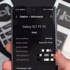 Jak sprawdzić model telefonu? Na ekranie widać informacje o Galaxy S21 FE 5G, w tym nazwę modelu.