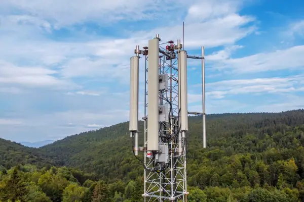 Maszt 5G - Co naprawdę stoi za wieżą? Rozwiej wątpliwości!