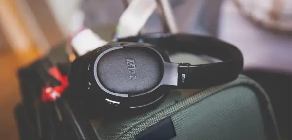 ANC w słuchawkach Bluetooth - Co to i jak wybrać?