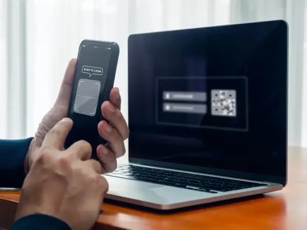 Skanowanie telefonu - Jak sprawdzić Androida i iPhone'a?