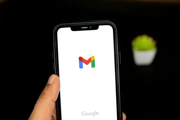 Wylogowanie z Google na telefonie - Android, iOS i zdalnie